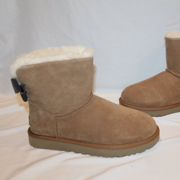 NIEW UGG WOMEN'S BAILEY SUEDE BOW WATER RESISTANT SUEDE SHEARLING LINED 10 - Picture 4 of 8